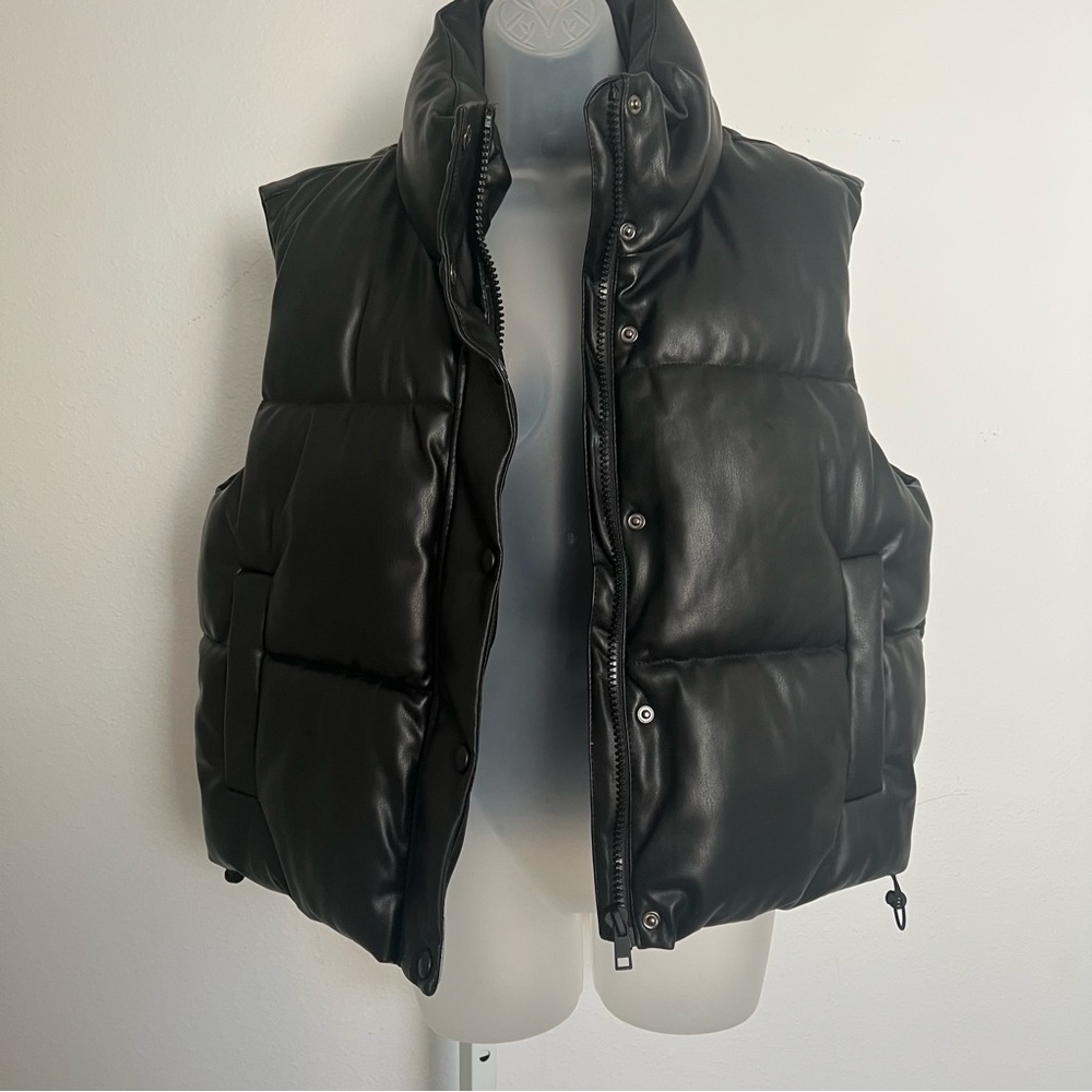 NWT ZARA PUFFER VEST SZ XL